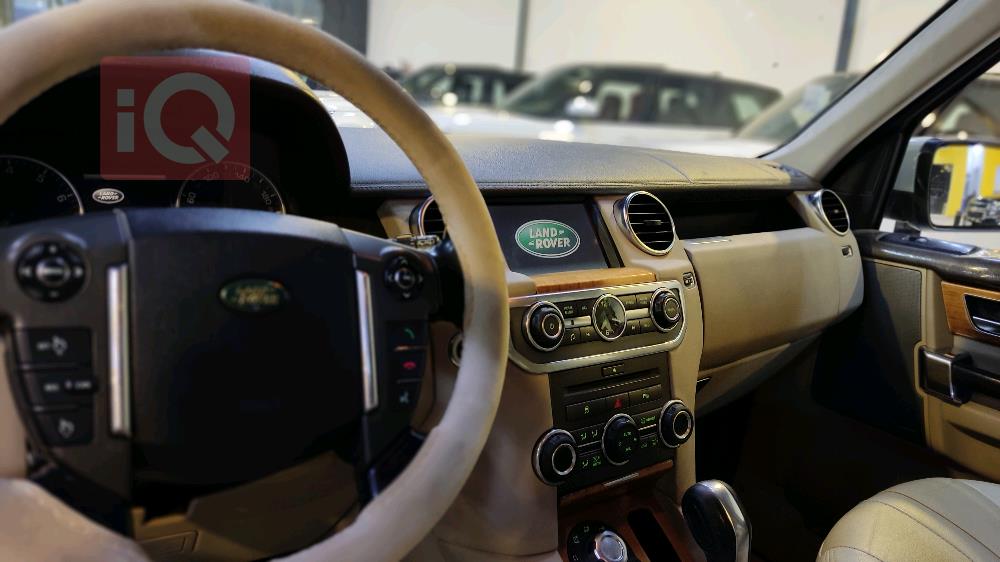 Land Rover LR4
